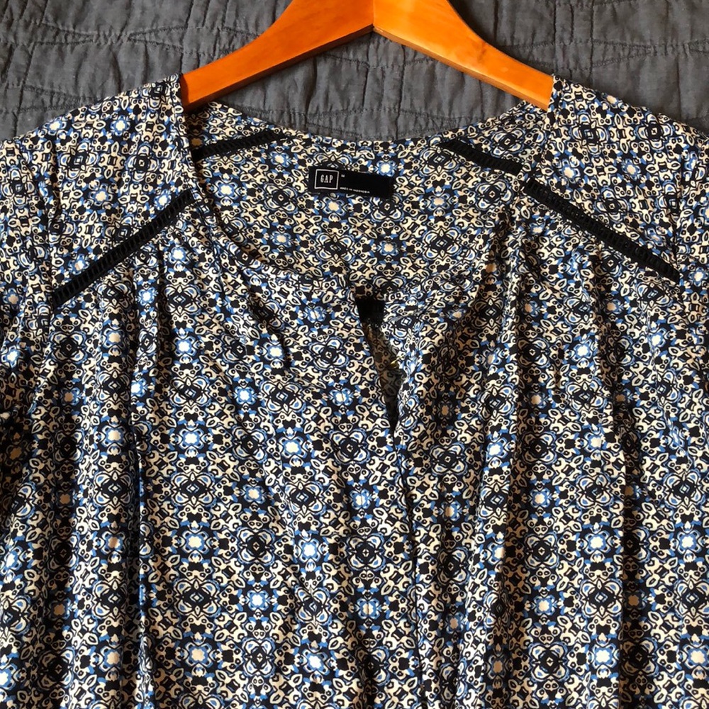 Gap Romper - Picture 2 of 4